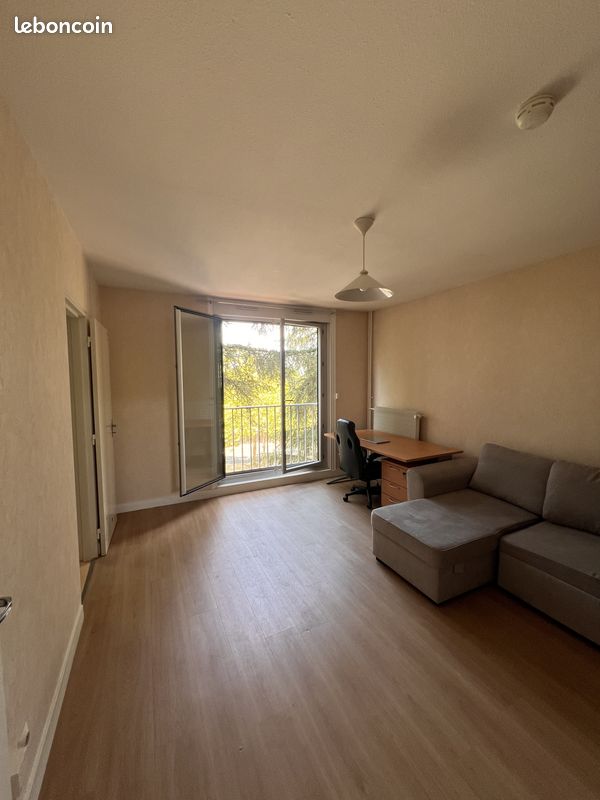 Appartement 1 pièce 28 m² · à Poitiers · 28 m² · 630 €