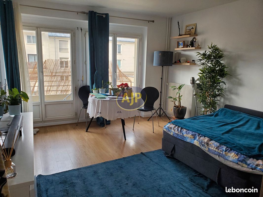 Appartement 1 pièce 35 m² · à Bourg-la-Reine · 35 m² · 950 €/mois