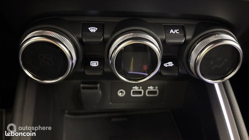 Renault Clio 1.6 E-Tech 145ch full hybrid Techno - 25 (image 19)