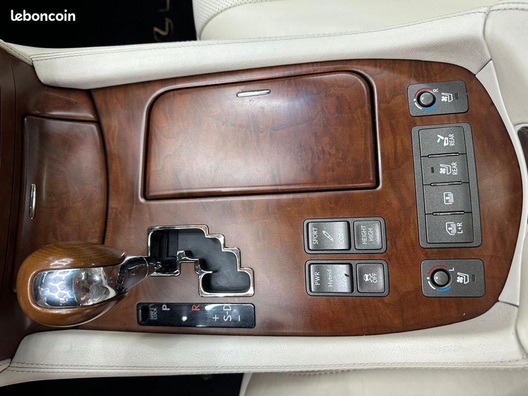 LEXUS LS 600h L - BV E-CVT 600H Pack Président PHASE 2 (image 24)