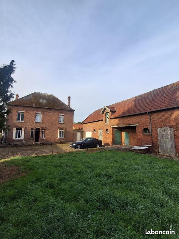 Maison 7 pièces 200 m² · à Bucquoy · 200 m² · 110 000 €