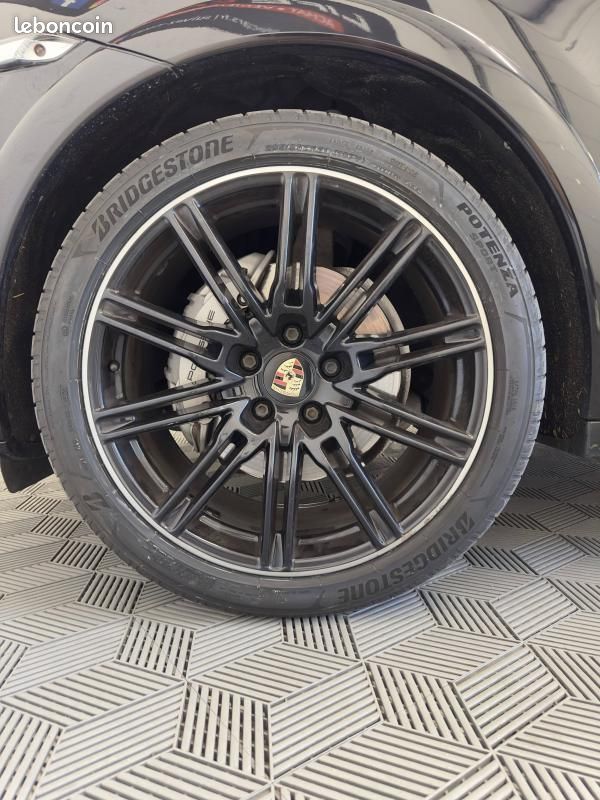 Porsche Cayenne II (958) S V8 400ch 2012 Entretien complet 3eme main (image 17)
