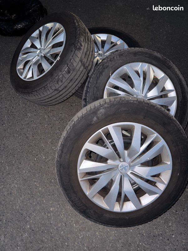 Roues 208 2021 185/65 R15 (image 1)