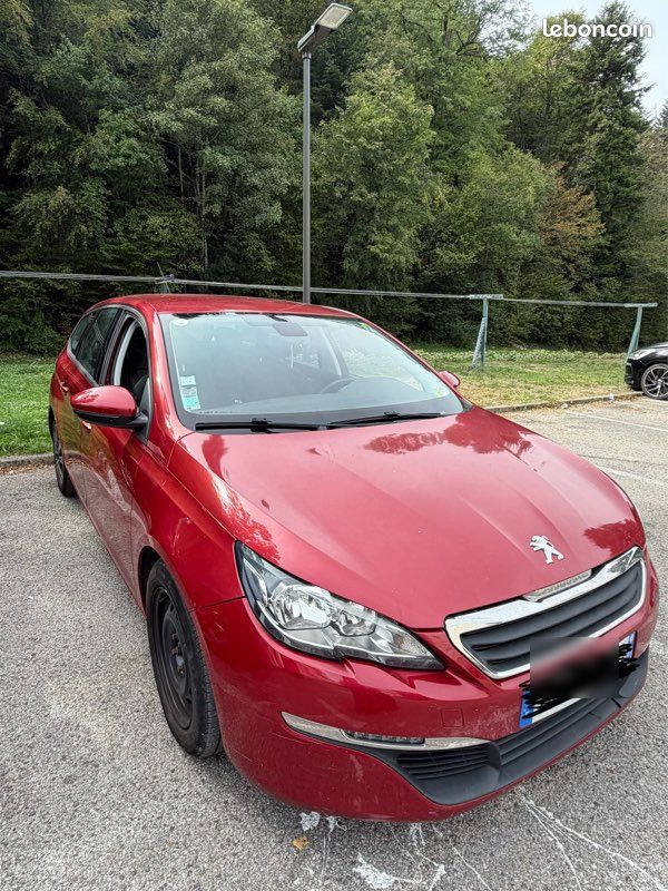 Peugeot 308 break (image 2)