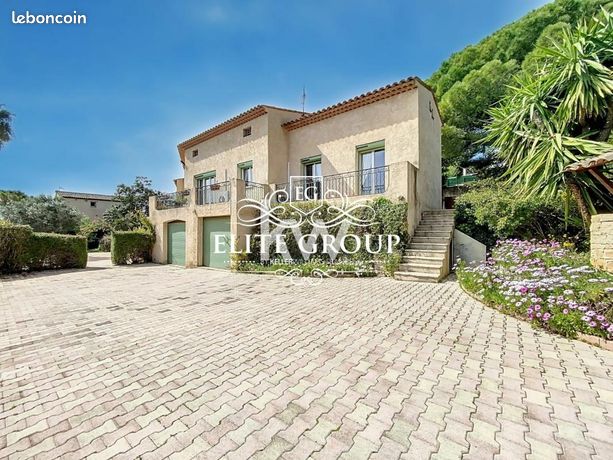 Villa 7 pièces 250 m²