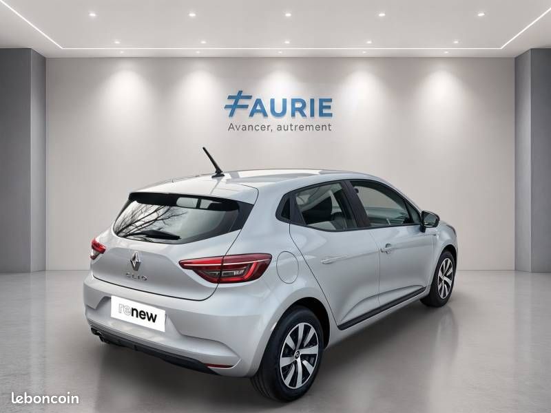 Renault Clio TCe 90 Equilibre (image 5)