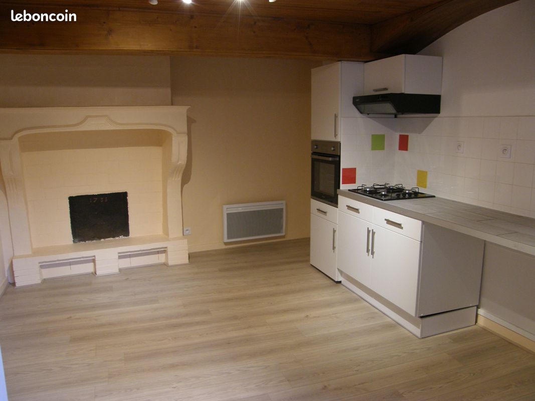 Appartement 2 pièces 76 m² · à Thoissey · 76 m² · 600 €/mois