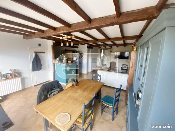 Immeuble 90 m² Neuville De Poitou