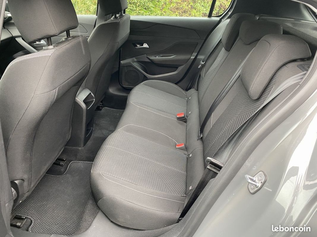 Peugeot 308 (3) Hybrid 136 e-DCS6 ACTIVE PACK (image 17)