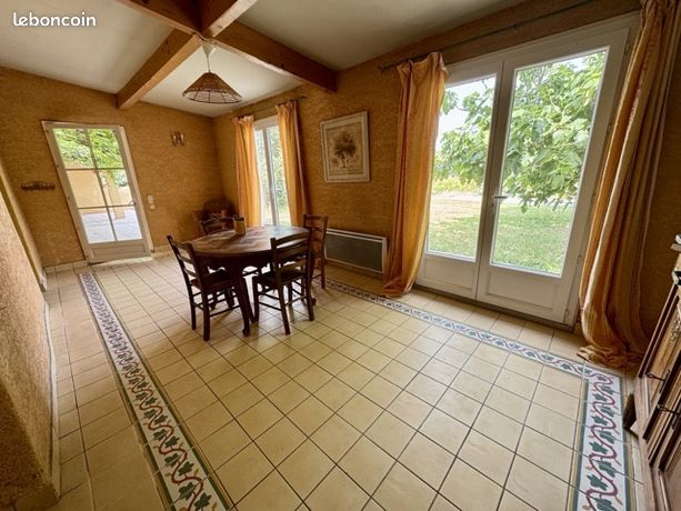 Maison 3 chambres avec jardin et piscine — 5