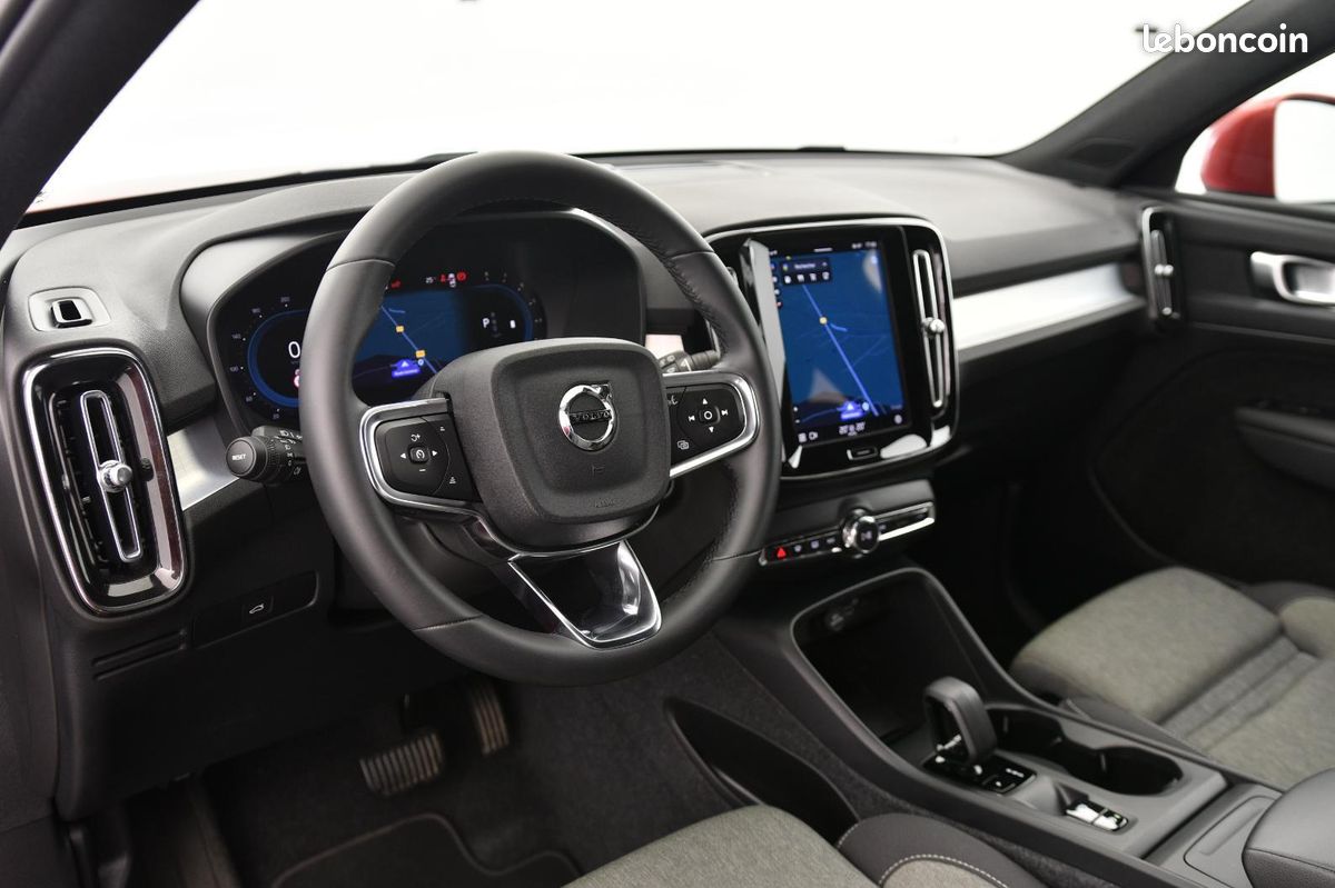 VOLVO XC40 B3 163 ch DCT7 Start (image 12)