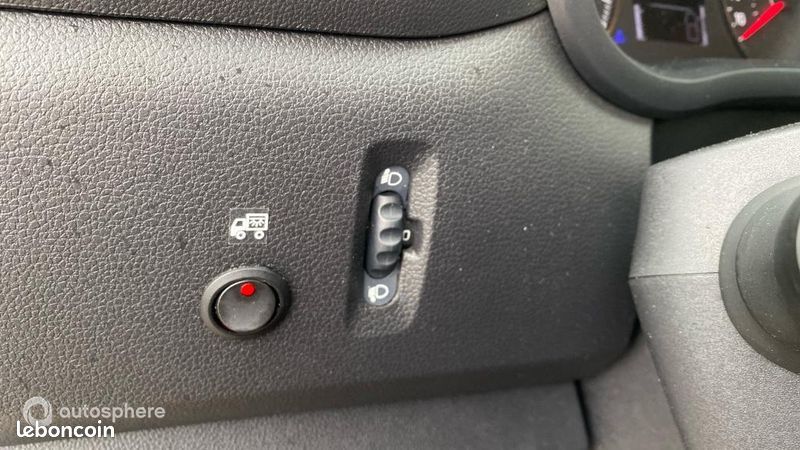 Renault Master Véhicule utilitaire ou Société F3500 L3H1 2.3 Blue dCi 145ch Confort EuroVI (image 30)