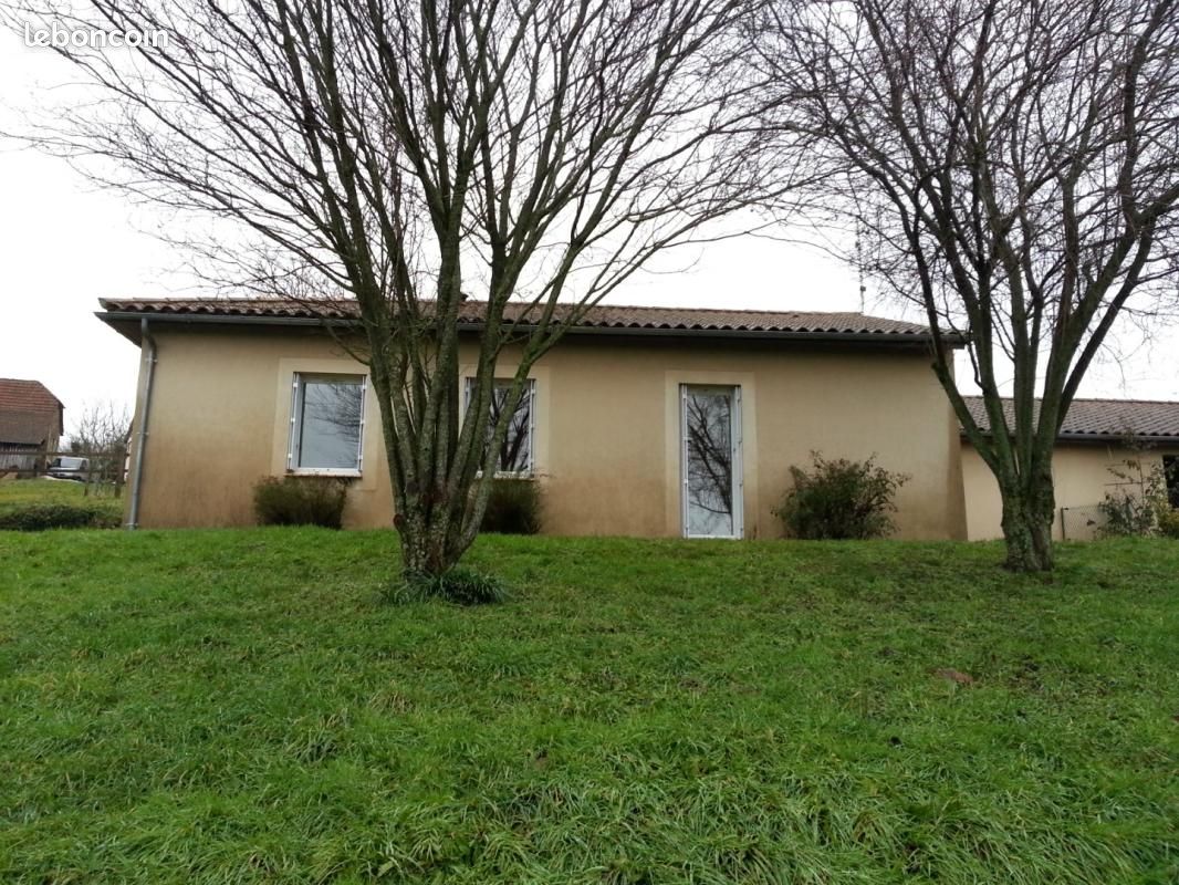 Maison 4 pièces 78 m² · à Saint-Maurice-en-Quercy · 78 m² · 646 €