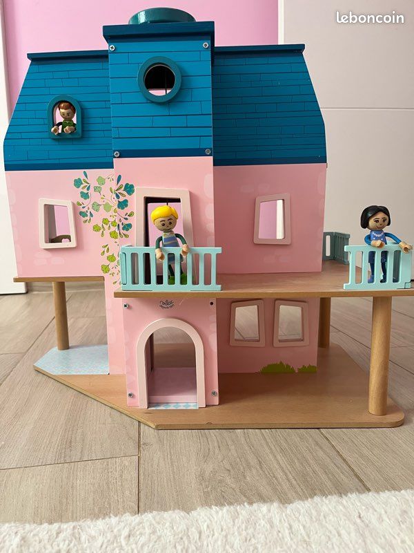 Maison de poupée (image 1)