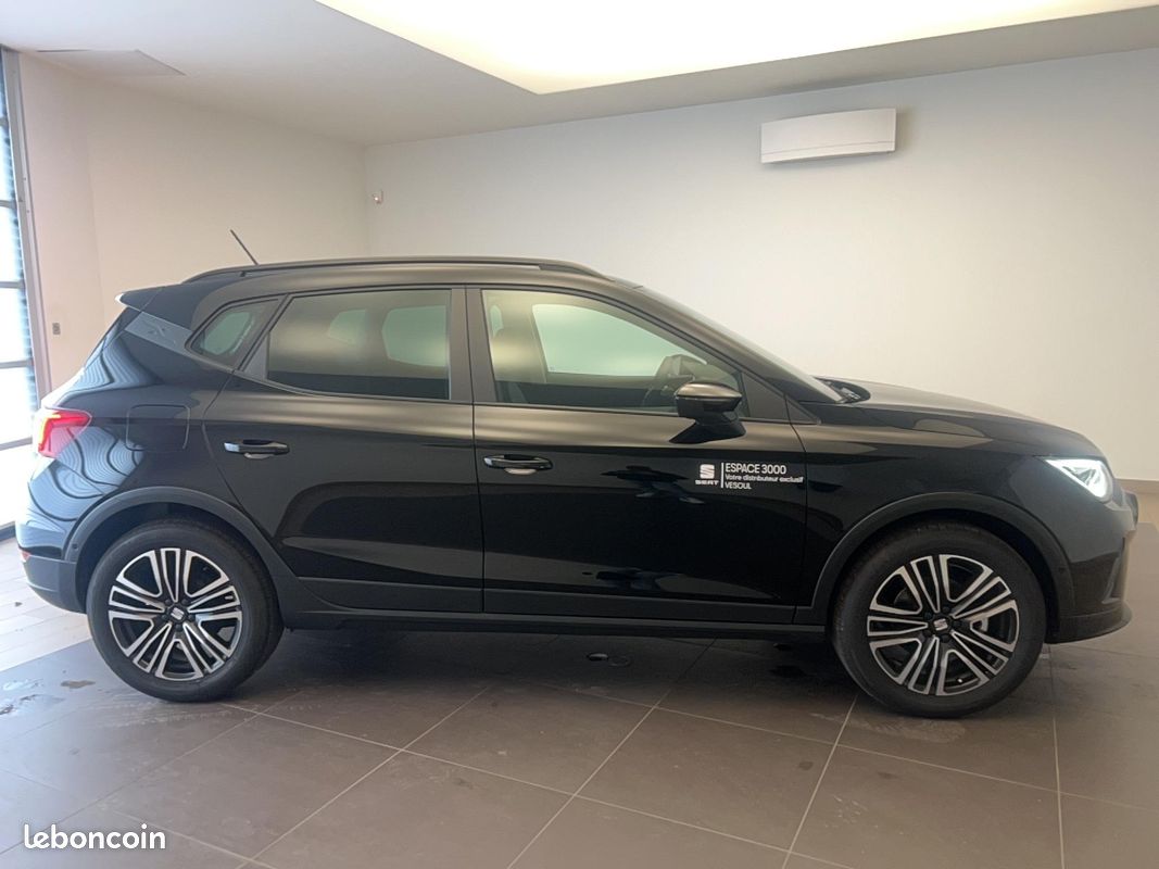 SEAT Arona 1.0 TSI 95 ch Start/Stop BVM5 Copa (image 2)