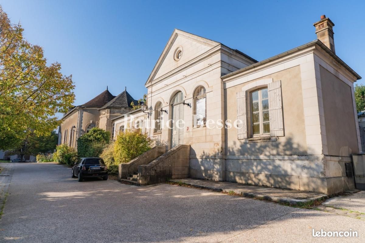 Maison 7 pièces 246 m² (image 3)