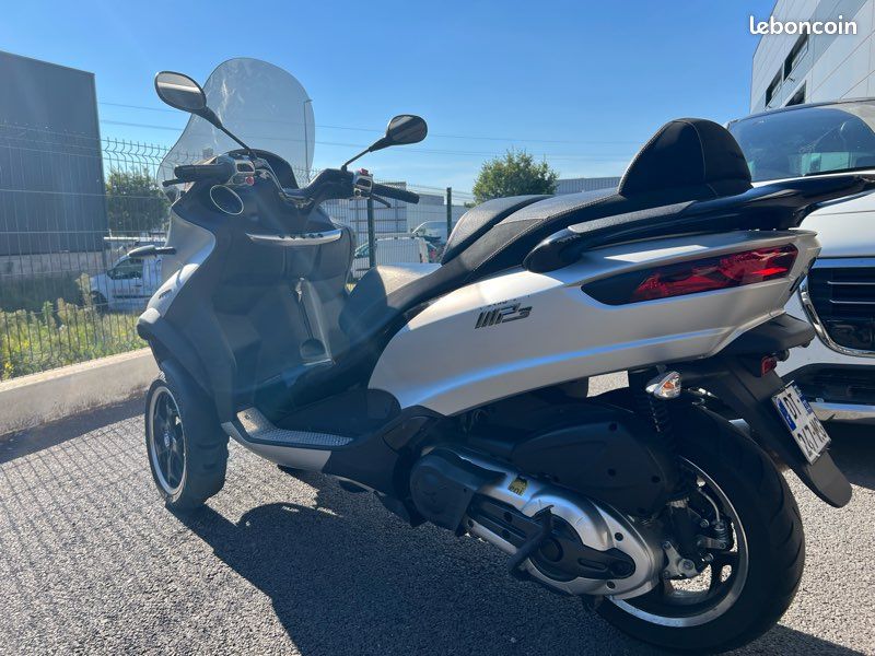 Scooter Piaggio 500 Piaggio Mp3lt Piaggio MP3 LT 500 Sport (2012