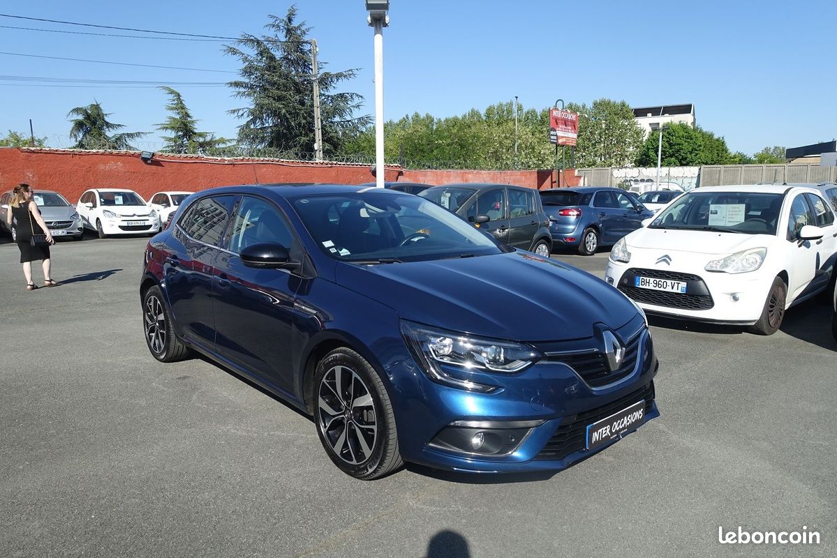 Renault MEGANE IV 1.2 TCE 100CH ENERGY LIMITED (image 2)