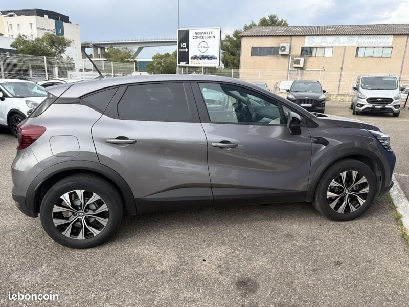 Renault Captur 1.6 E-Tech full hybrid 145ch Evolution (image 10)