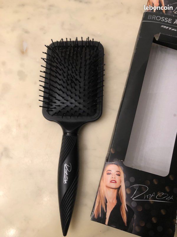 Brosse à cheveux plate (image 1)