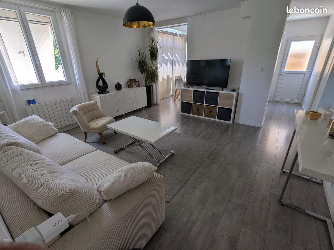 Appartement 4 pièces 74 m² · à Saint-Cyr-sur-Mer · 74 m² · 300 000 €