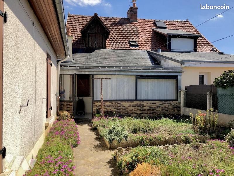 Maison 3 pièces 83 m² · à Malicorne-sur-Sarthe · 83 m² · 74 900 €