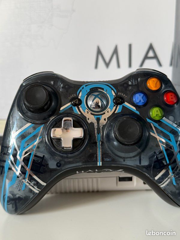 Xbox 360 Édition Limitée Halo 4 – Console Collector (image 3)