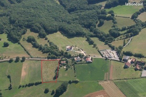 Terrain constructible montamel 46310 · à Uzech · 28 000 €