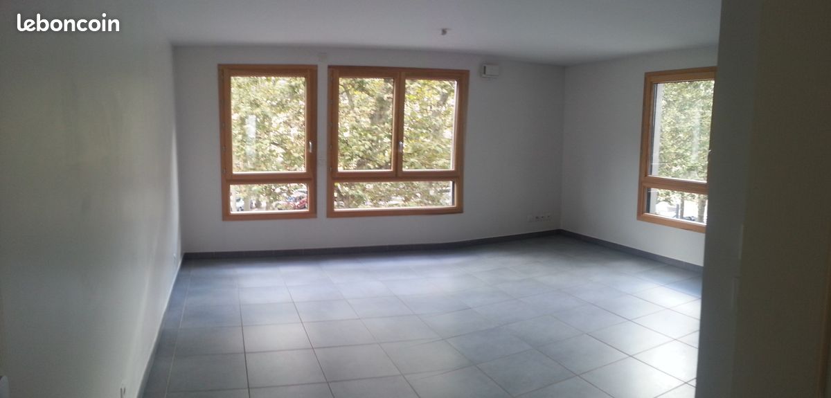 Parking 3 pièces 75 m² · à Saint-Étienne · 75 m² · 840 €/mois