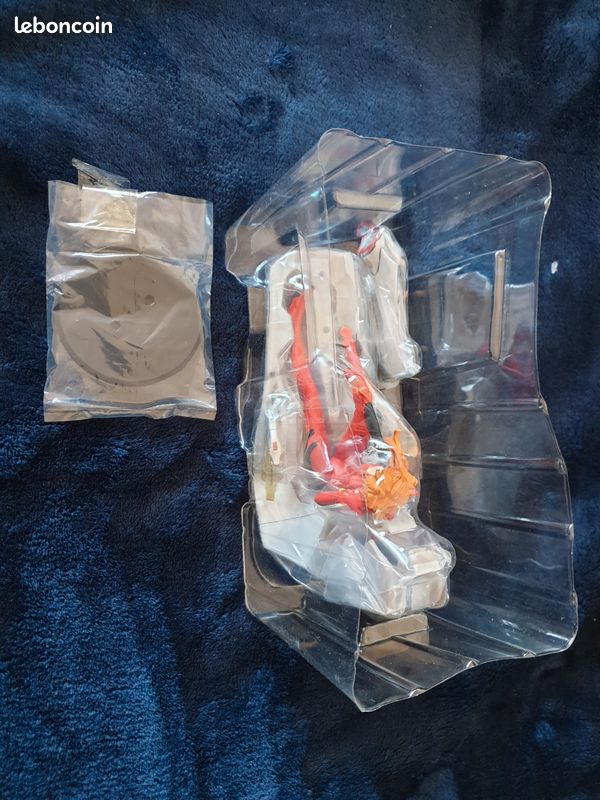 Lot de 2 Figurines evangelion (image 4)