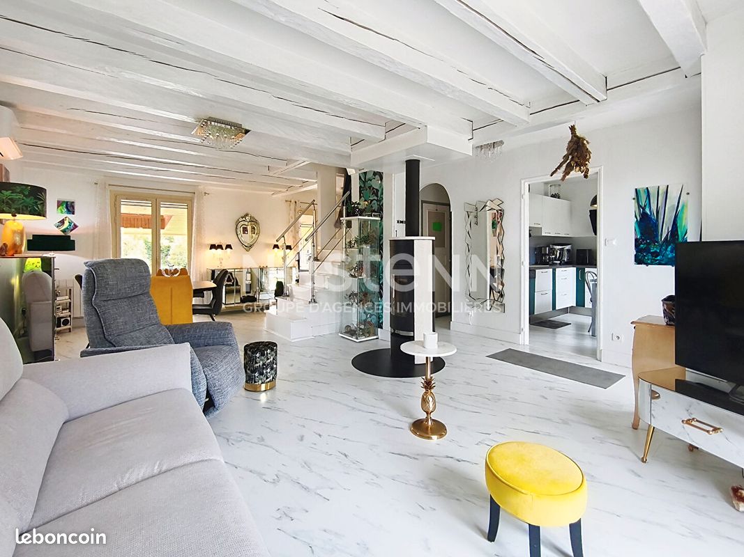 Maison 4 pièces 115 m² · à Ussac · 115 m² · 270 000 €