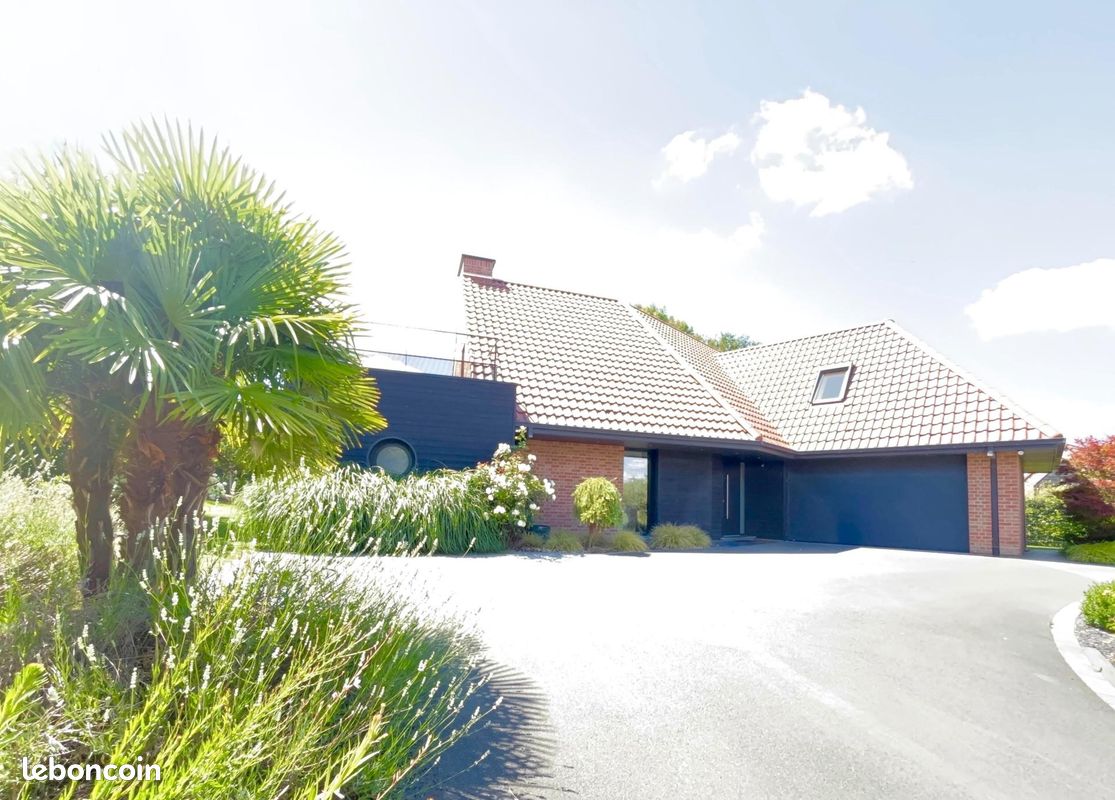 Maison 7 pièces 163 m² · à Vimy · 163 m² · 644 000 €