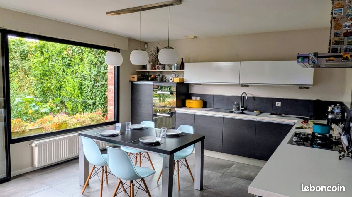 Maison 4 pièces 150 m² · à Emmerin · 150 m² · 545 000 €