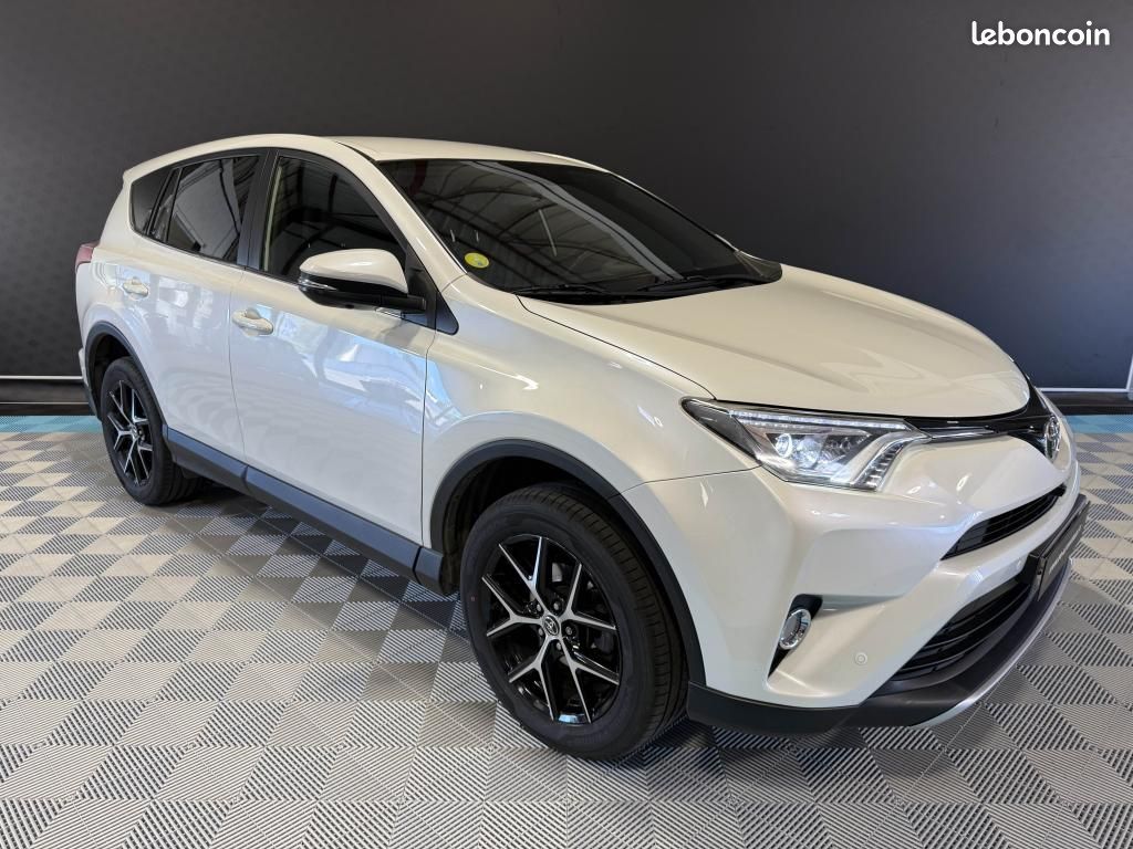 TOYOTA RAV 4 143 CH D-4D 4x2 Design Business - GARANTIE 12 MOIS (image 1)