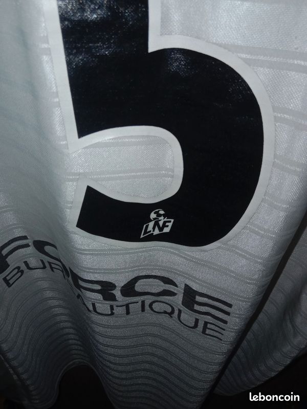 VINTAGE MZGNIFIQUE Maillot de FOOTBALL porté par Pascal FUGIER avec le MONTPELLIER HSC Années 2000 TRRS RARE AFFAIRE À NE PAS RATER (image 9)