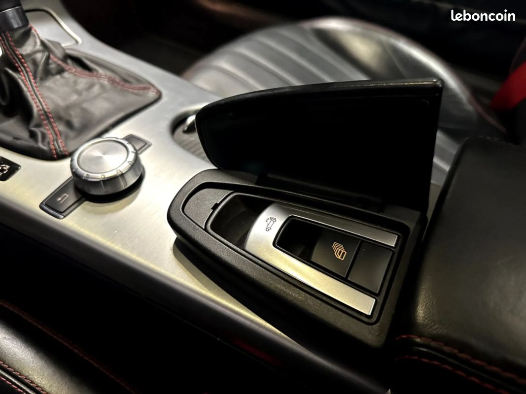 MERCEDES-BENZ Classe SLK 1.8 204ch AMG Line - Sièges chauffants et ventilés - Caméra de recul - Suivi Complet (image 30)