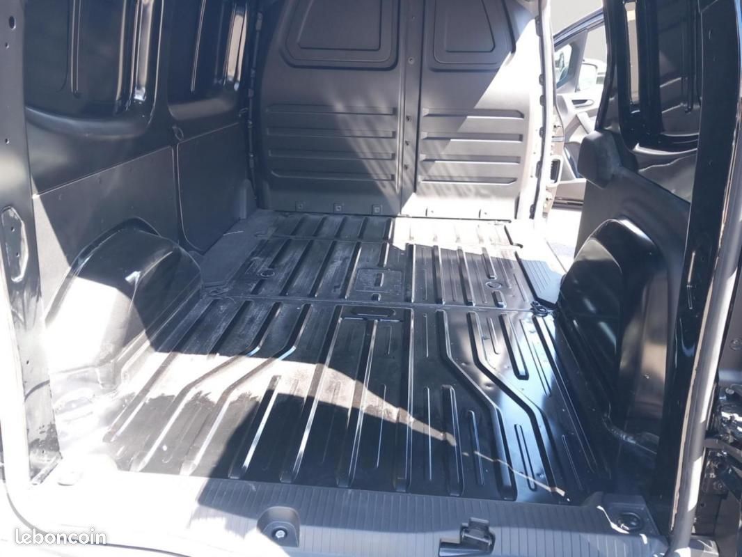 Renault Kangoo Van E-TECH ELECTRIQUE EL FG TOLE L2 AC11 GSR2 EXTRA (image 18)