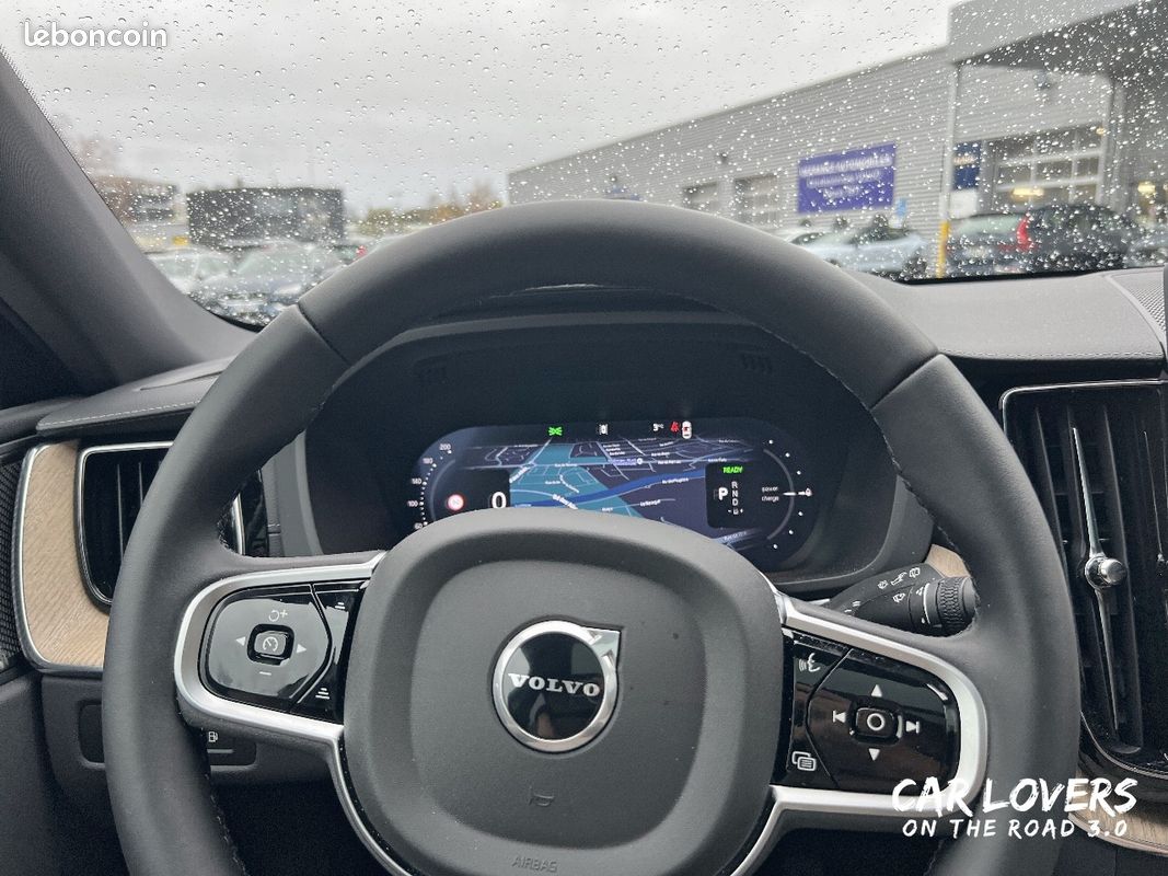 VOLVO XC60 T6 AWD Hybride rechargeable 253 ch+145 ch Geartronic 8 Ultra Style Chrome (image 11)