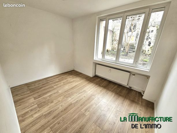 https://img.leboncoin.fr/api/v1/lbcpb1/images/6f/c7/20/6fc72009a4ed8e67ebfff9e3a58d0790c0f75e12.jpg?rule=ad-image