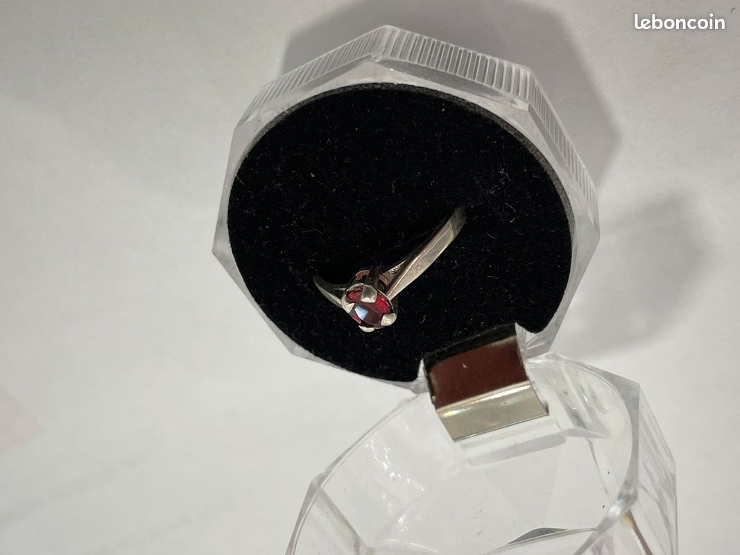 Bague Argent 925 Avec Rubis 7x5 Mm Et Zircons - Taille 56-57