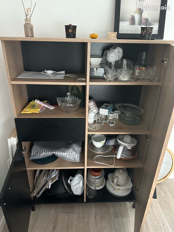 Buffet en excellent etat (image 2)