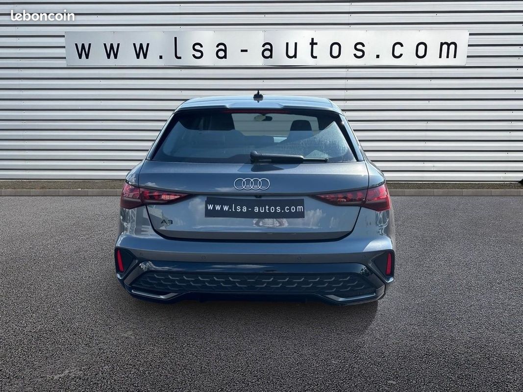 AUDI A3 SPORTBACK 40 TFSI e 204 S-Tronic 6 S-line (image 8)