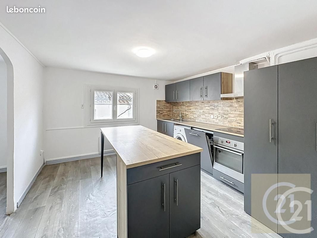Immeuble 220 m² · à Béziers · 220 m² · 240 000 €