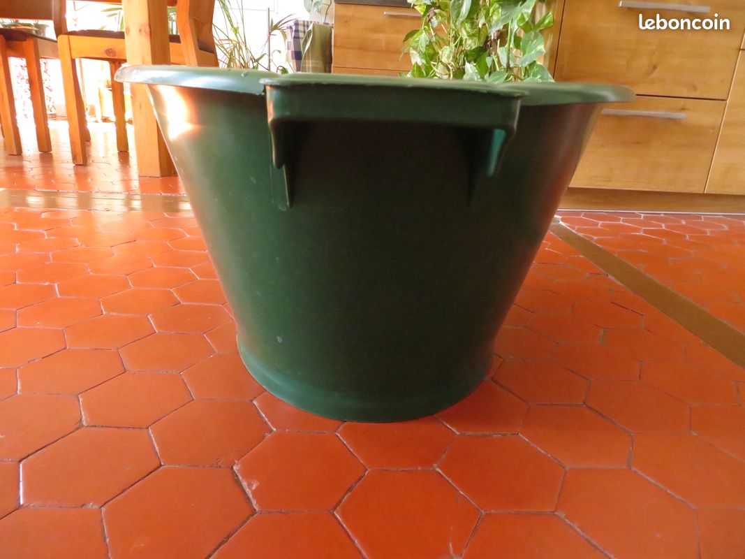 Baquet ovale 70L (image 2)