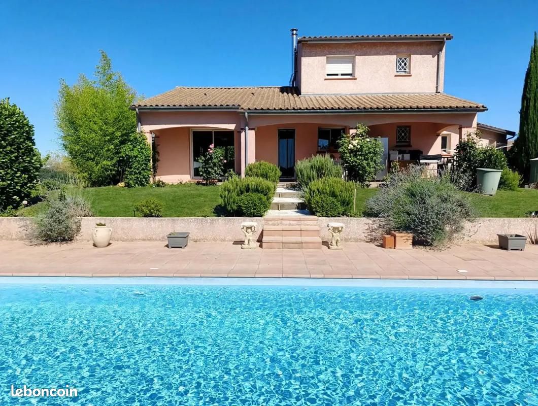 Maison 4 pièces 154 m² · à Rouffiac-Tolosan · 154 m² · 585 000 €