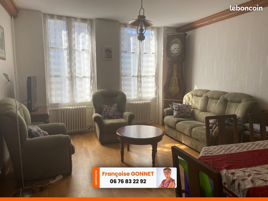 Maison 5 pièces 122 m² · à Saint-Amand-Montrond · 122 m² · 84 900 €