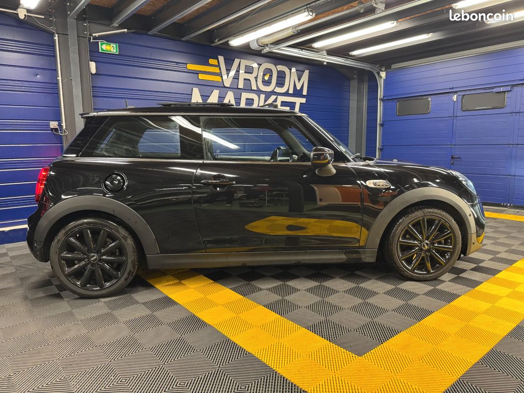 MINI Cooper S 2.0L 192ch Edition Greenwich - Toit ouvrant - Suivi complet - Bande blanche Fournie neuve - 2020 (image 6)