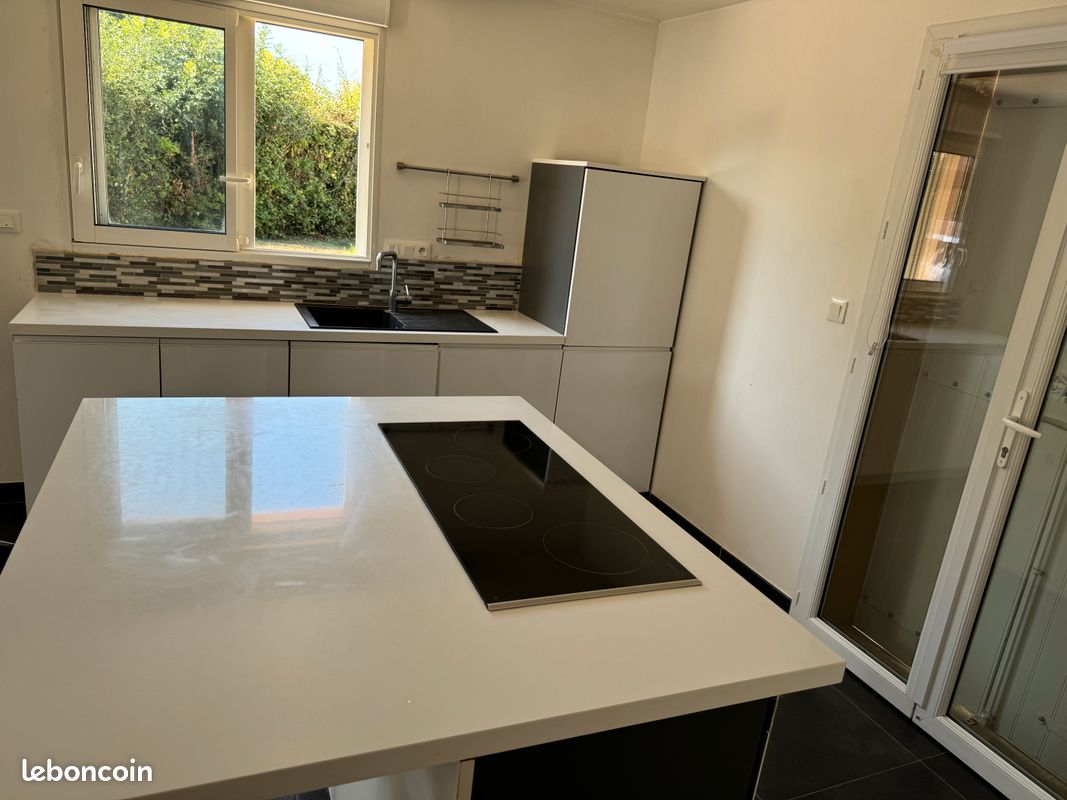 Maison a louer niort - 4 pièce(s) - 100 m2 - Surfyn