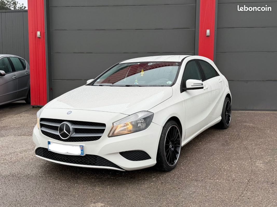 MERCEDES CLASSE A 200 CDI BlueEFFICIENCY Intuition (image 1)