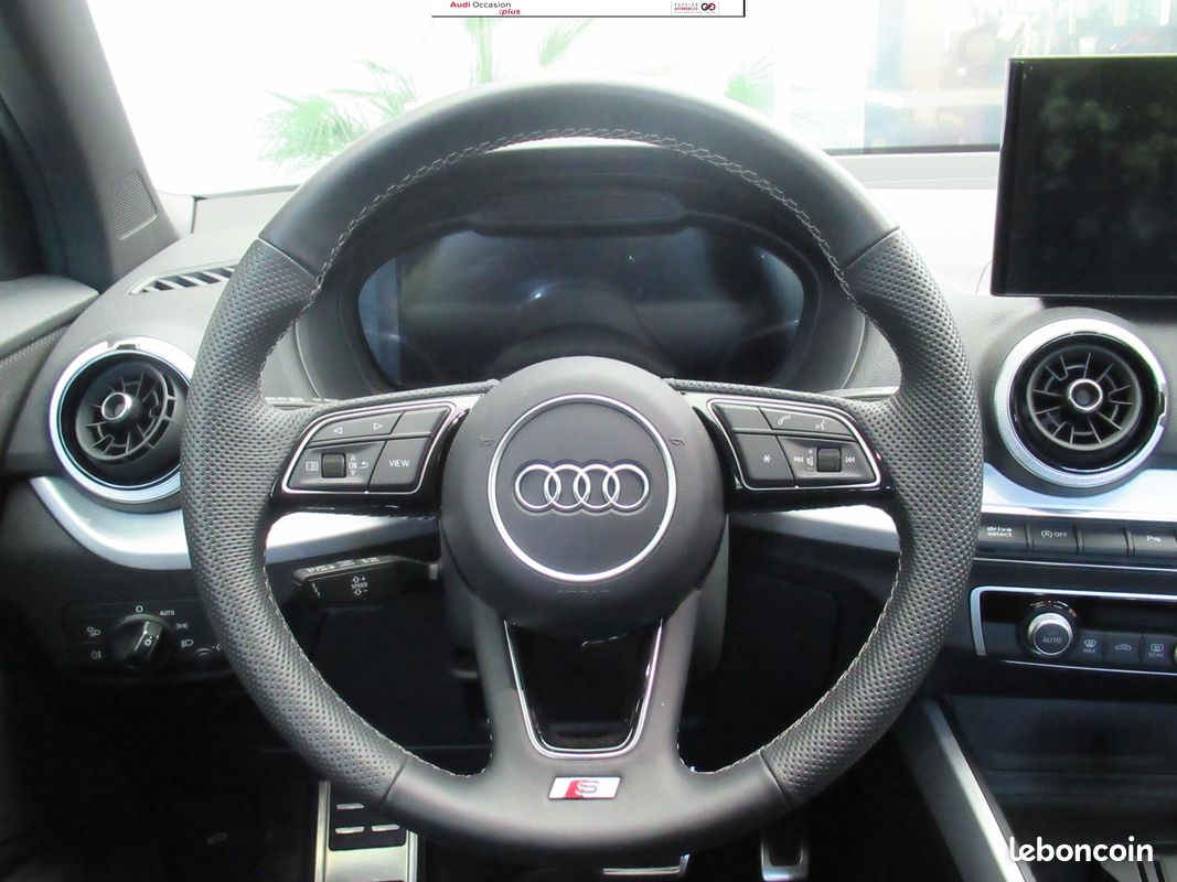 AUDI Q2 35 TFSI 150 S tronic 7 S line (image 10)